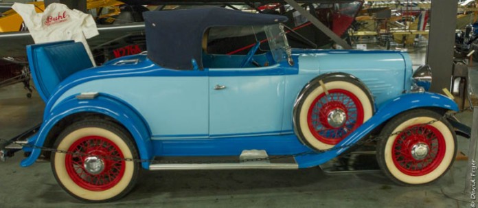 1932 Willys Overland 6-90